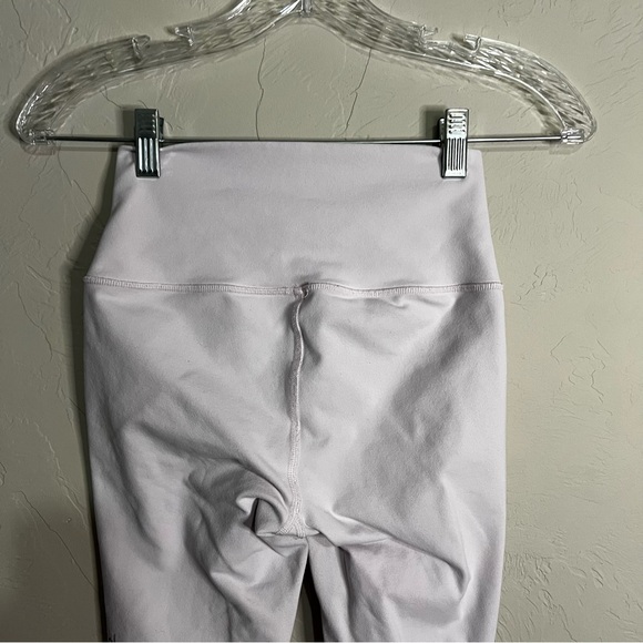 ALO Yoga Light Pink Goddess High Rise Leggings - Picture 7 of 9